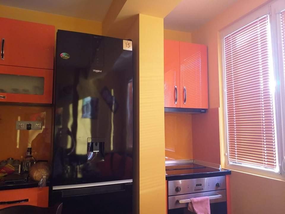 Apartament Kostov Sliven Lägenhet Exteriör bild